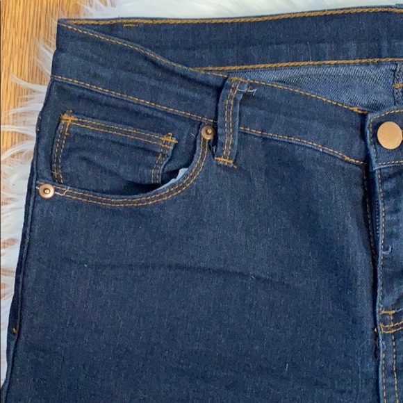 Forever21 skinny jeans - Picture 3 of 6